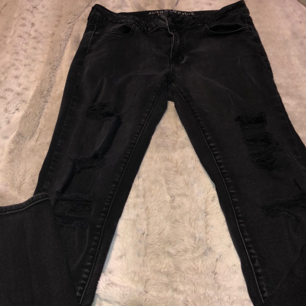 Black ripped American eagle jeans